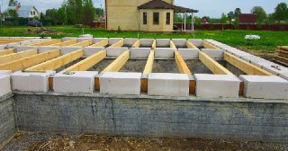 Фундамент для дома Амурск. Заказать под ключ цена от 3333 руб/м3