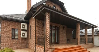 Строительство домов из кирпича с мансардой в Амурске | от 3646 рублей